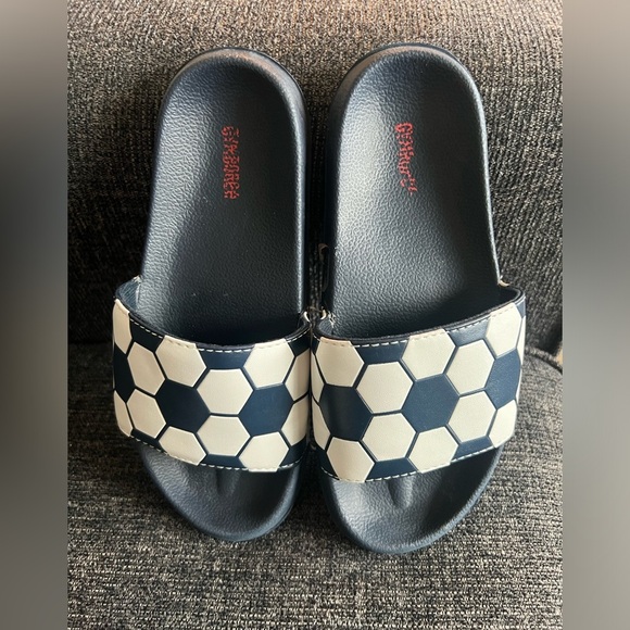 GYMBOREE soccer boys slippers /boy size 3 - Picture 2 of 5